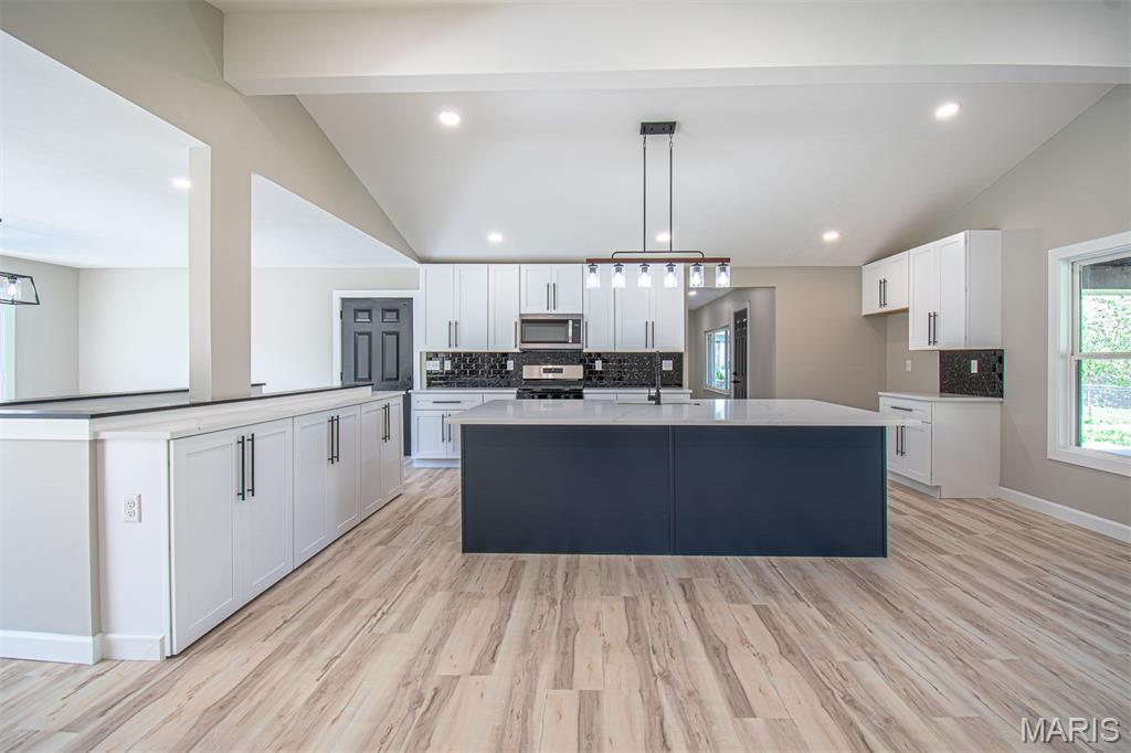 BELLERIVE ESTATES - Residential