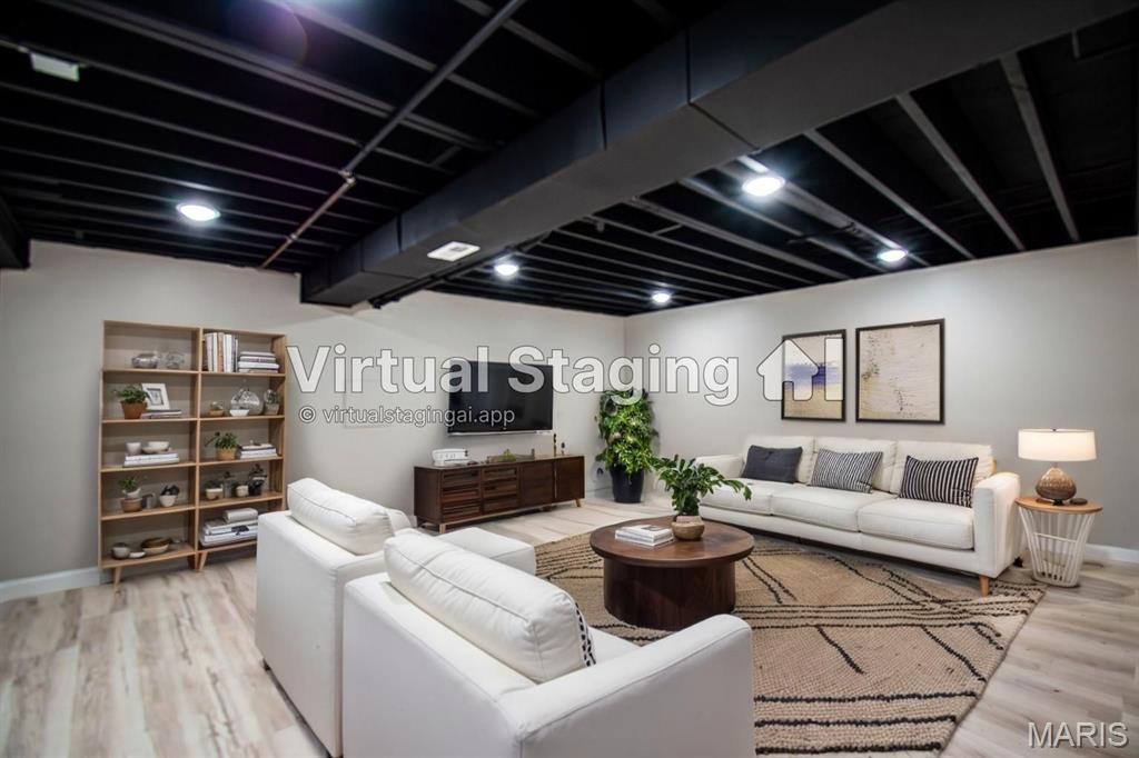 BELLERIVE ESTATES - Residential