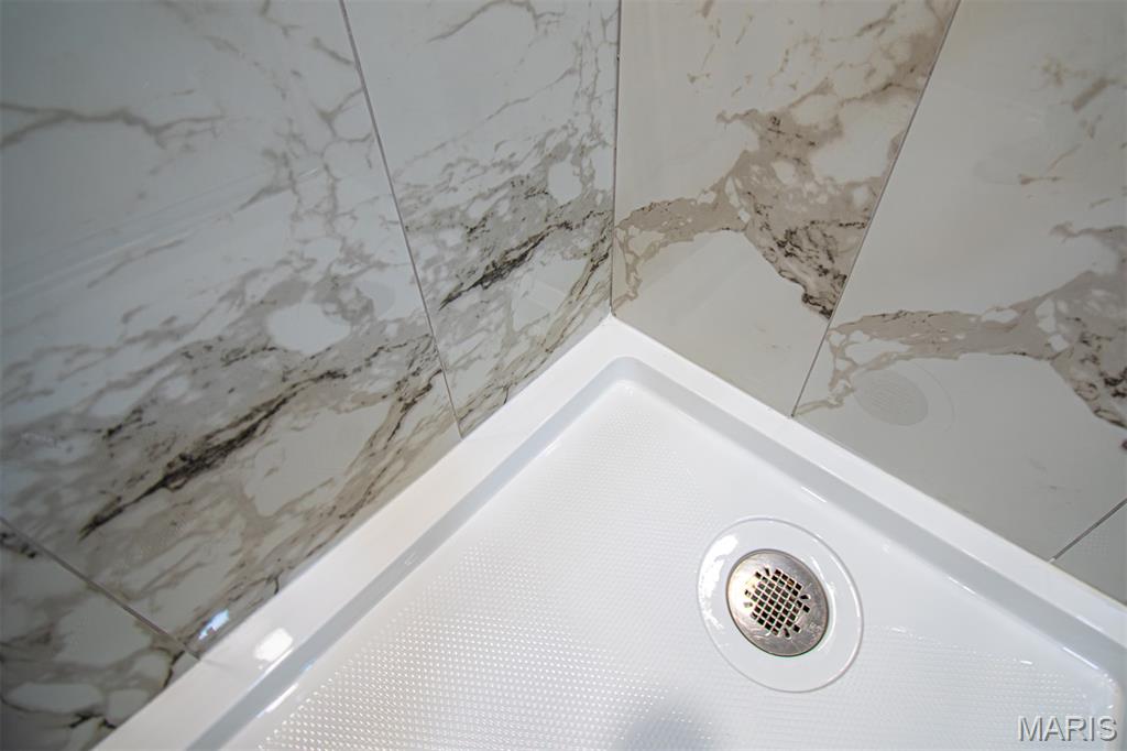 BELLERIVE ESTATES - Residential