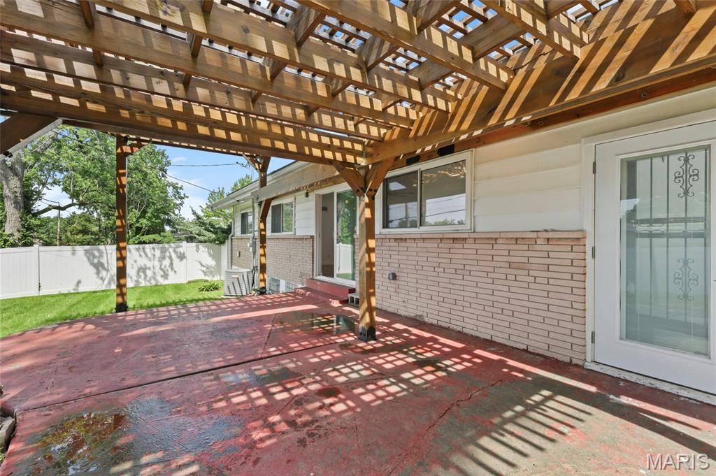 Hathaway Manor 12 - Residential