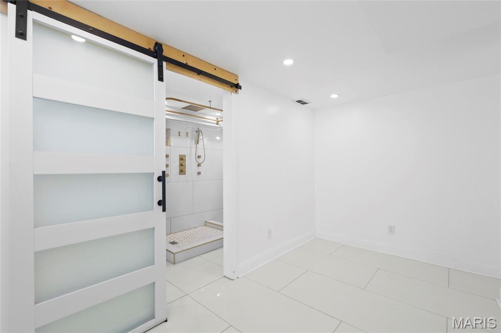 Hathaway Manor 12 - Residential