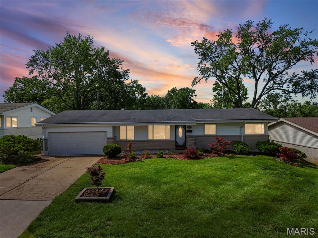Hathaway Manor 12 - Residential