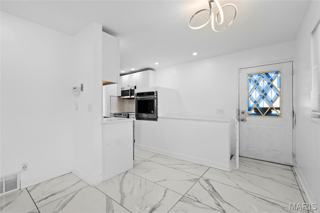 Hathaway Manor 12 - Residential