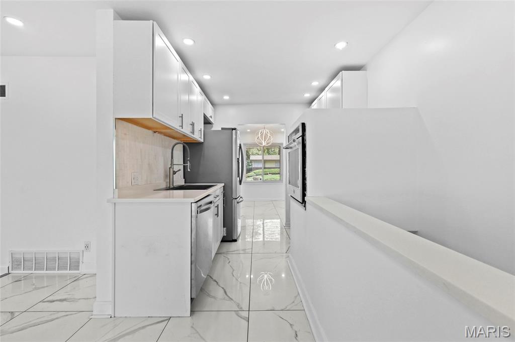Hathaway Manor 12 - Residential