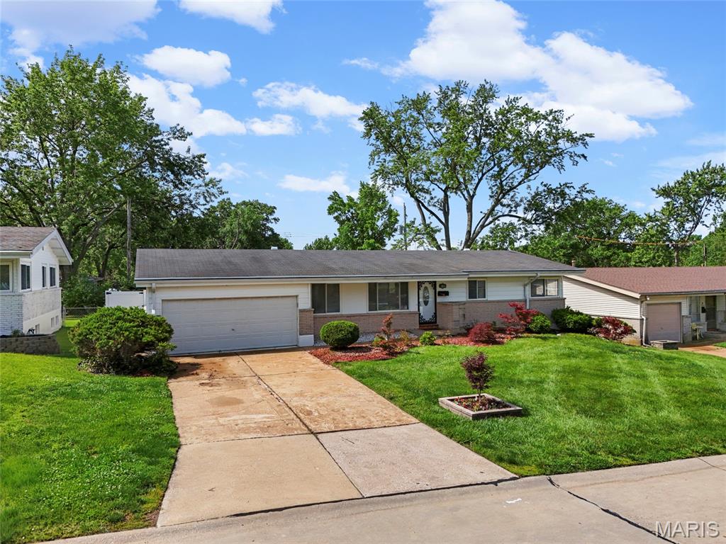 Hathaway Manor 12 - Residential