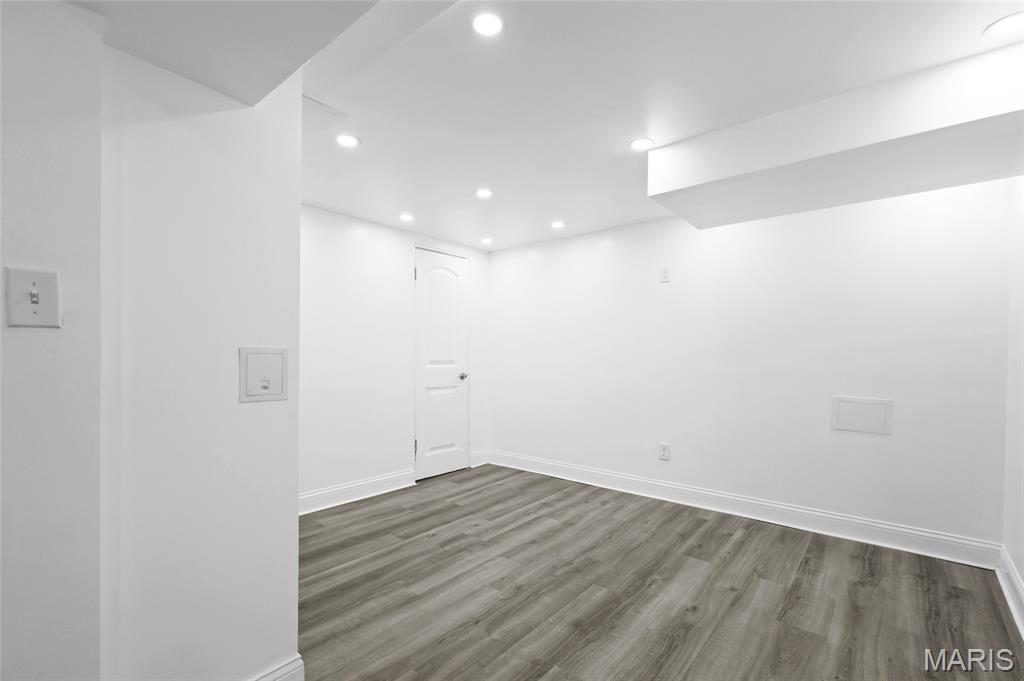 Hathaway Manor 12 - Residential