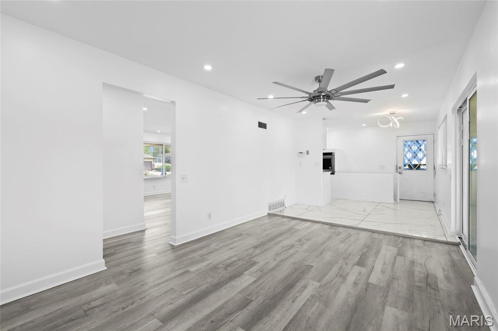 Hathaway Manor 12 - Residential