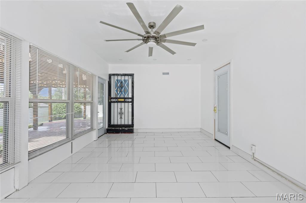 Hathaway Manor 12 - Residential