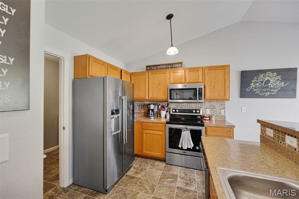 Hillsboro, Missouri 63050, United States, 4 Bedrooms Bedrooms, ,3 BathroomsBathrooms,Residential,Coming Soon,232154