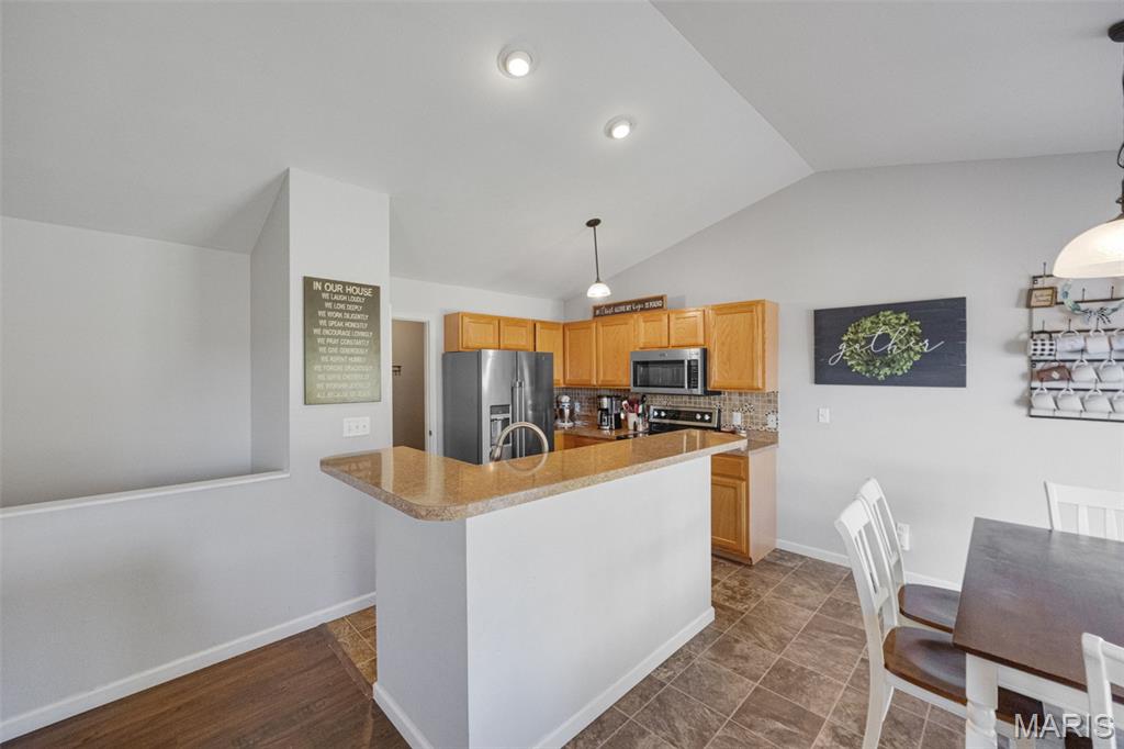 Hillsboro, Missouri 63050, United States, 4 Bedrooms Bedrooms, ,3 BathroomsBathrooms,Residential,Coming Soon,232154