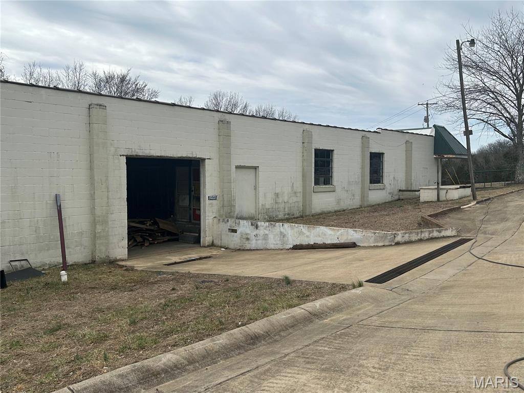 none - Commercial Sale