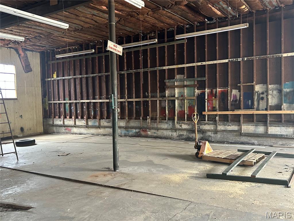 none - Commercial Sale