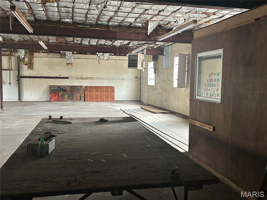 none - Commercial Sale