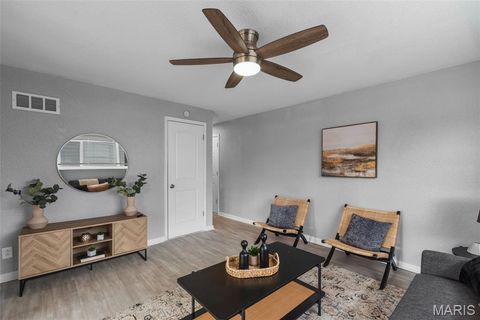 Tiny photo for 6064 W Cabanne Place, St Louis, MO 63112 (MLS # 26030413)