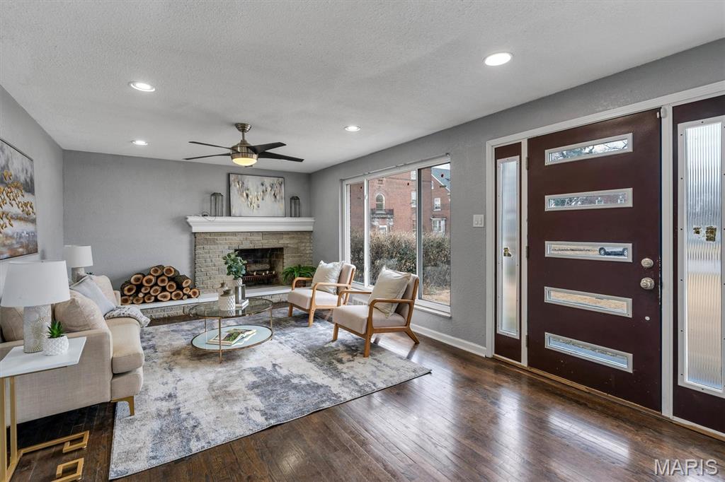 Townsend/West Cabanne Place - Residential