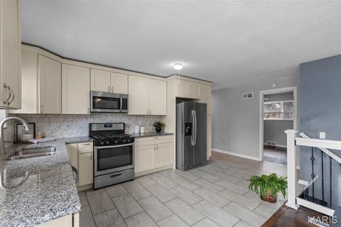 Tiny photo for 6064 W Cabanne Place, St Louis, MO 63112 (MLS # 26030413)