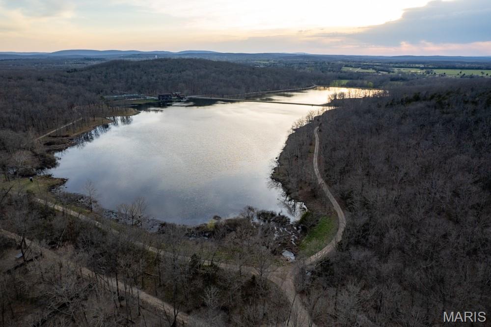 805 Vineyard Lake Rd.