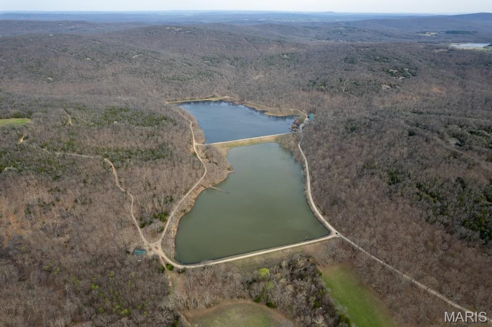 805 Vineyard Lake Rd.