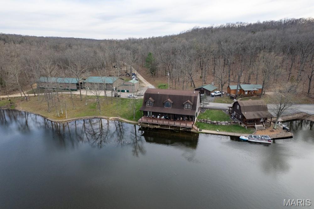 805 Vineyard Lake Rd.