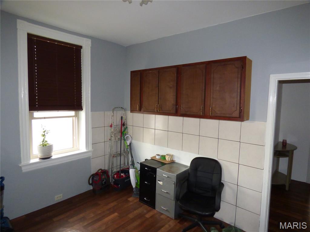 Prairie Des Noyes Add - Commercial Sale