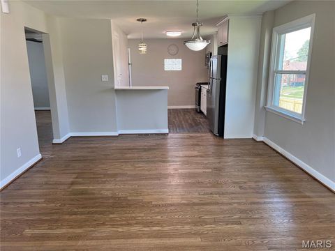 Tiny photo for 1135 Wilshire Avenue, University City, MO 63130 (MLS # 26018745)