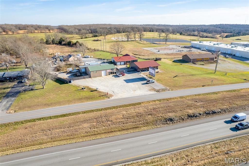 Photo of 22472 Highway Mm, Lebanon, MO 65536 (MLS # 26028631)