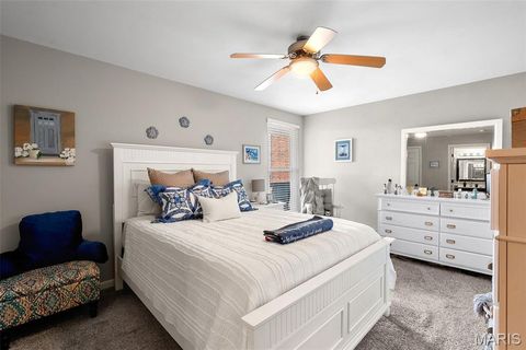 Tiny photo for 1932 Greenglen Drive #203, Kirkwood, MO 63122 (MLS # 26037874)