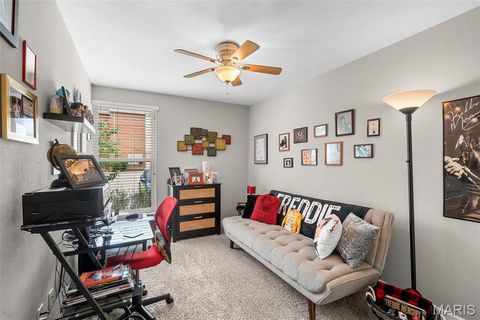Tiny photo for 1932 Greenglen Drive #203, Kirkwood, MO 63122 (MLS # 26037874)