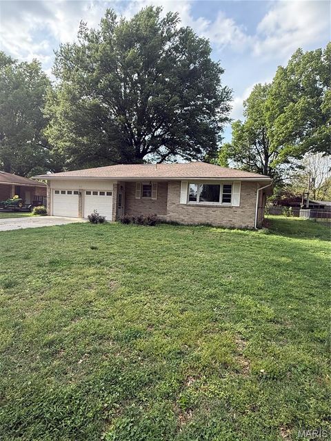 Photo of 310 Powers Avenue, Sikeston, MO 63801 (MLS # 26023737)