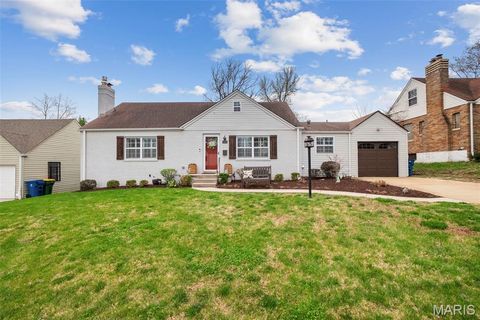 Photo of 9842 Coventry Lane, St Louis, MO 63123 (MLS # 26017341)