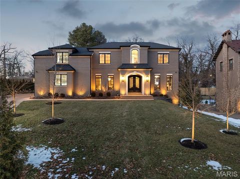 1 Tuscany Park Clayton MO 63105