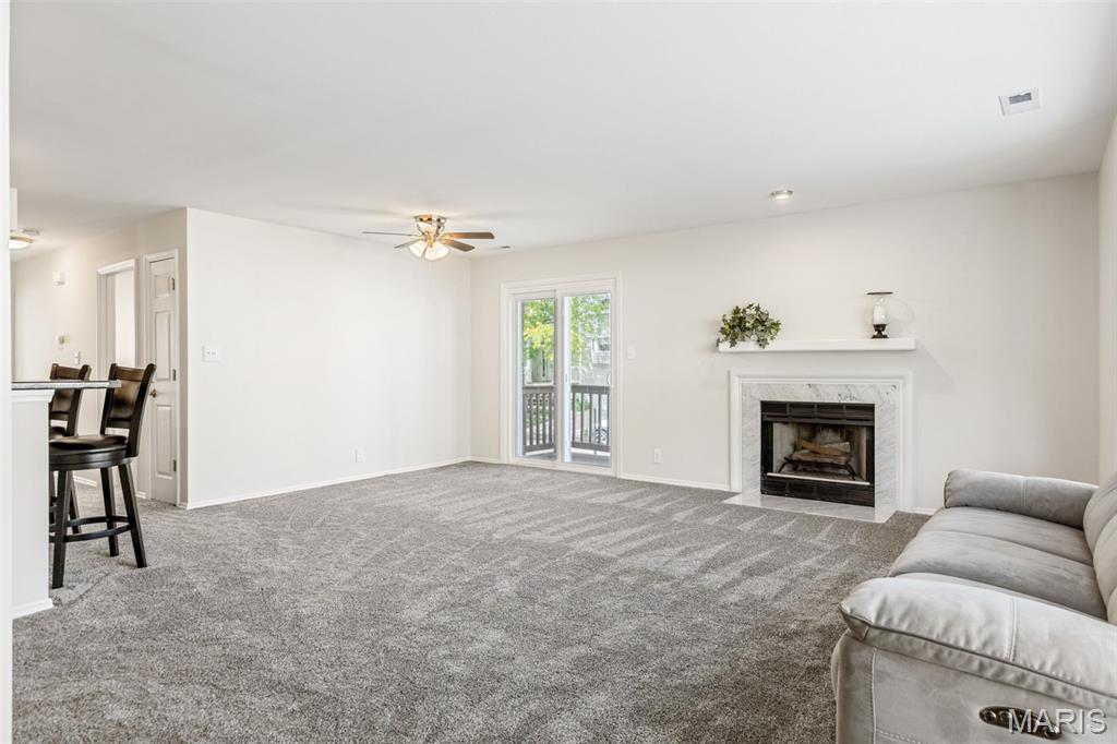 Spring Hill Farm Condo 14th - Residential