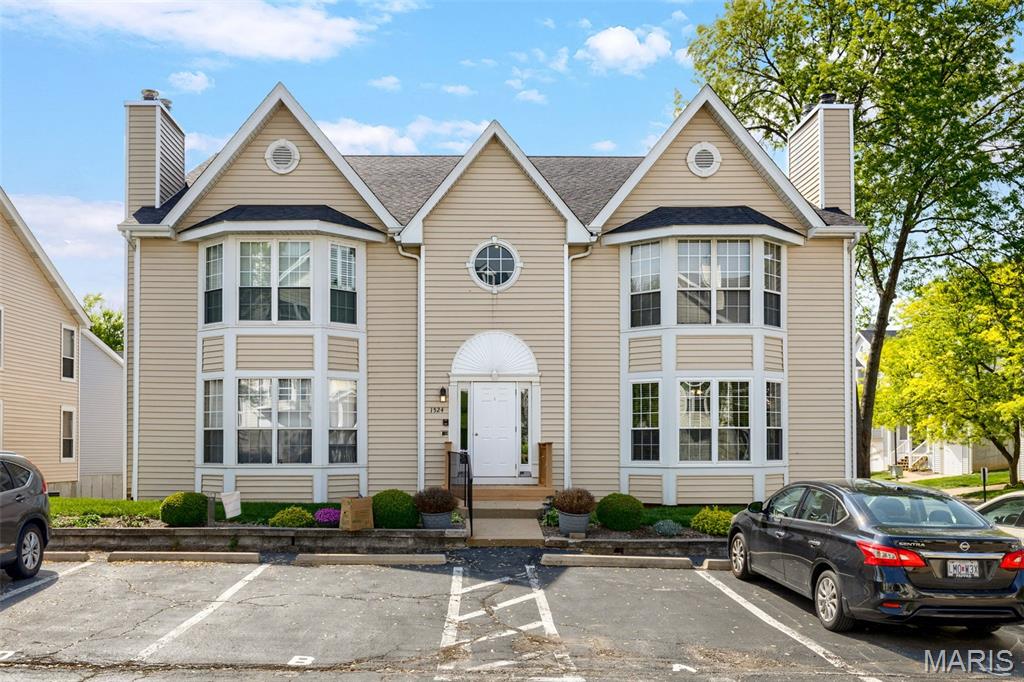 Spring Hill Farm Condo 14th - Residential