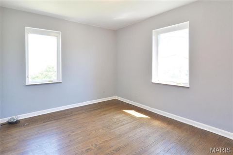 Tiny photo for 4 Girard, St Louis, MO 63119 (MLS # 26026770)