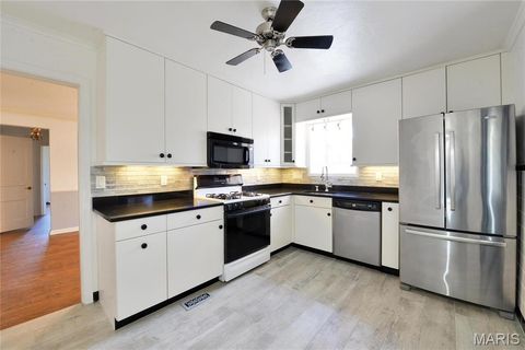 Tiny photo for 4 Girard, St Louis, MO 63119 (MLS # 26026770)