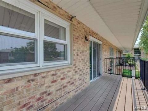 Tiny photo for 10395 Forest Brook Lane #E, Creve Coeur, MO 63146 (MLS # 26011284)