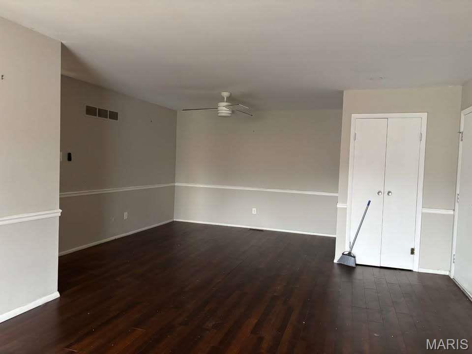 Lin Capri Condo - Residential