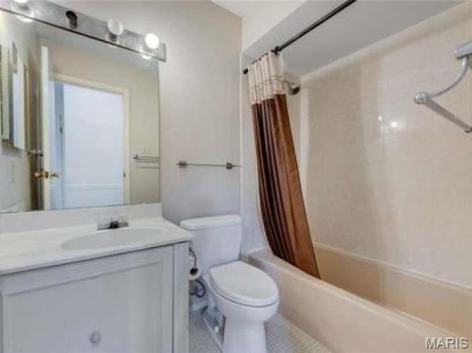 Lin Capri Condo - Residential