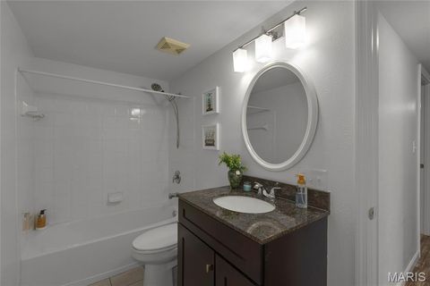 Tiny photo for 1943 Greenpoint Drive #302, Kirkwood, MO 63122 (MLS # 26007167)