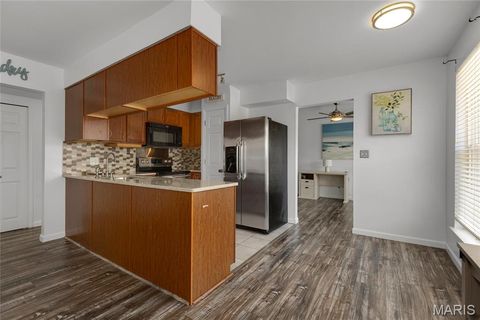 Tiny photo for 1943 Greenpoint Drive #302, Kirkwood, MO 63122 (MLS # 26007167)