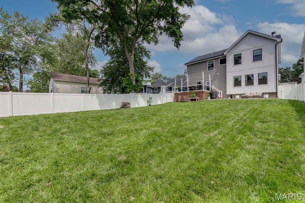144 E Rose Hill Avenue