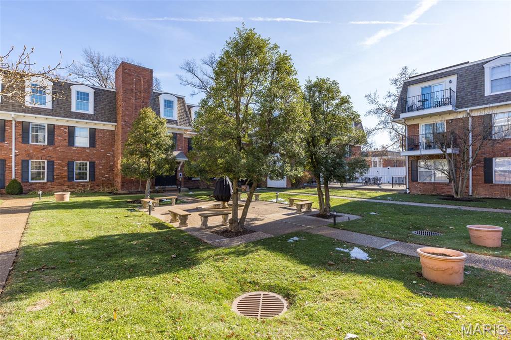 524 N Kirkwood Road 2B