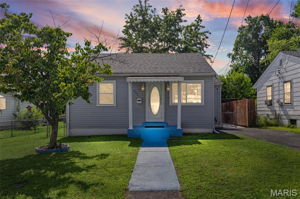 9621 Clyde Avenue