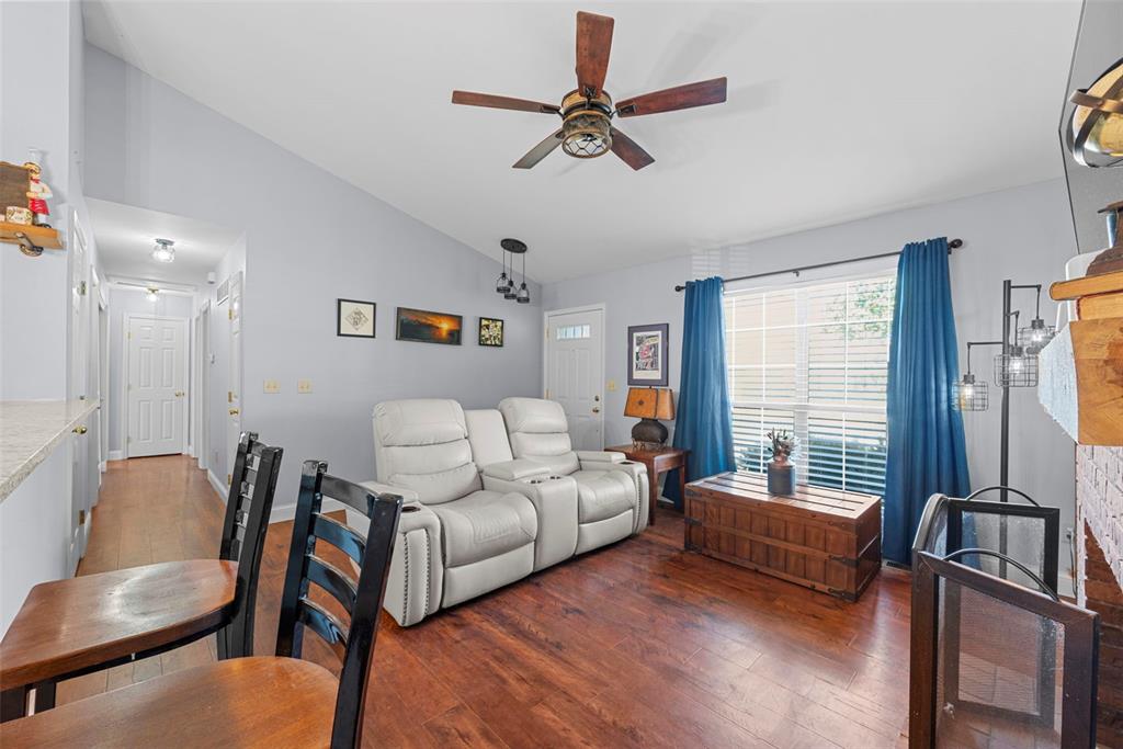 127 Royallprairie Lane