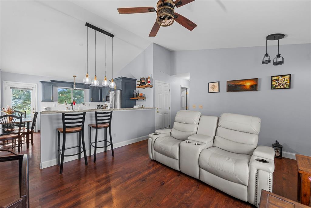 127 Royallprairie Lane