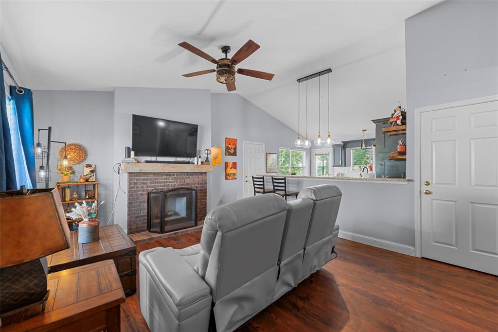 127 Royallprairie Lane