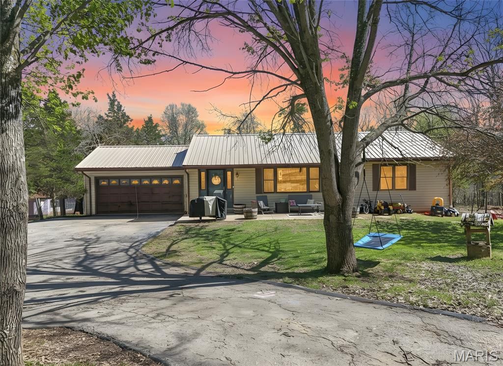 Photo of 9840 Willett Road, French Village, MO 63036 (MLS # 26020640)