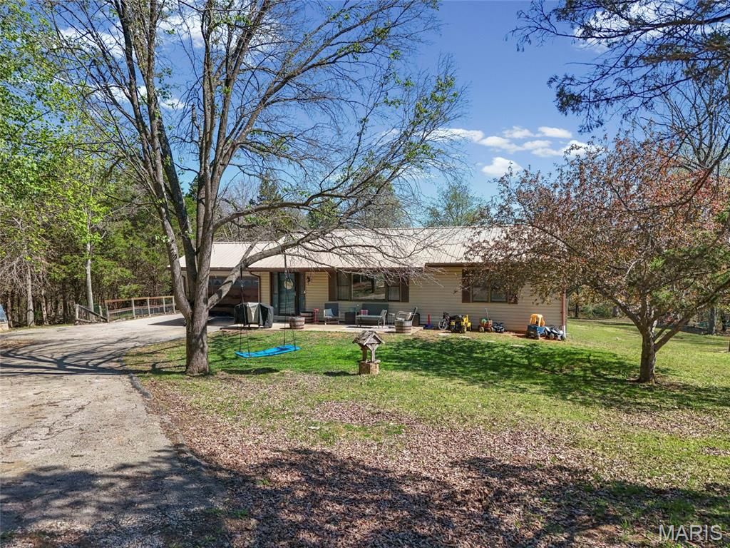 Photo of 9840 Willett Road, French Village, MO 63036 (MLS # 26020640)