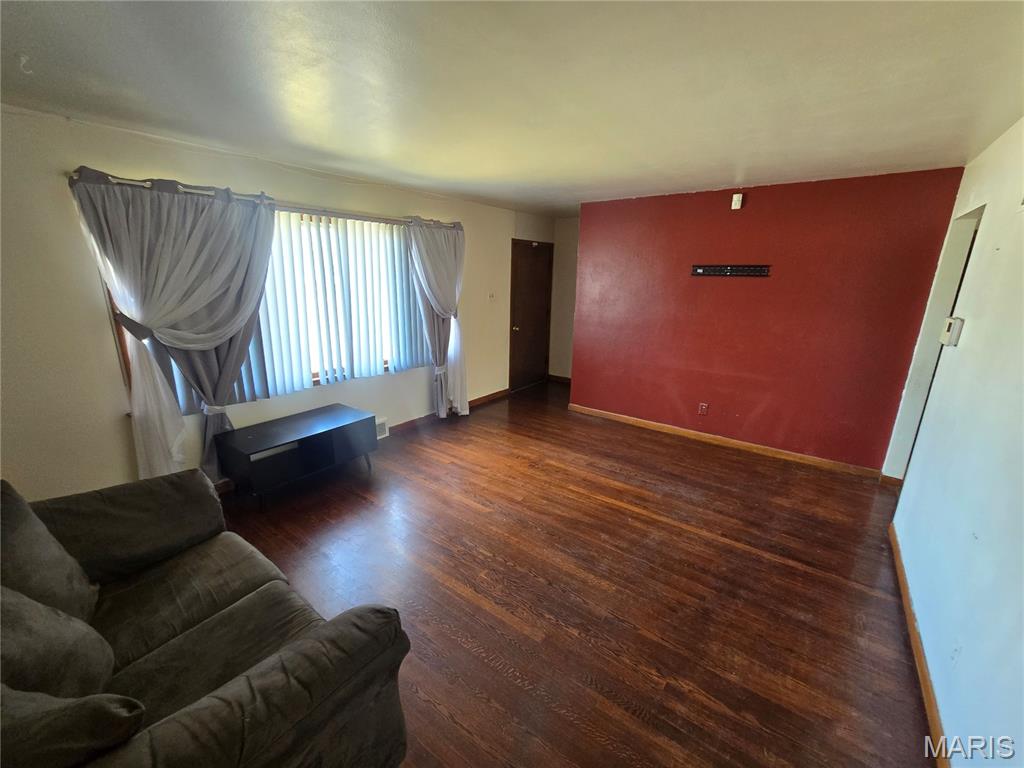 Malin Acres - Residential