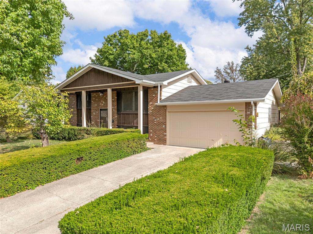 2916 Mockingbird Drive